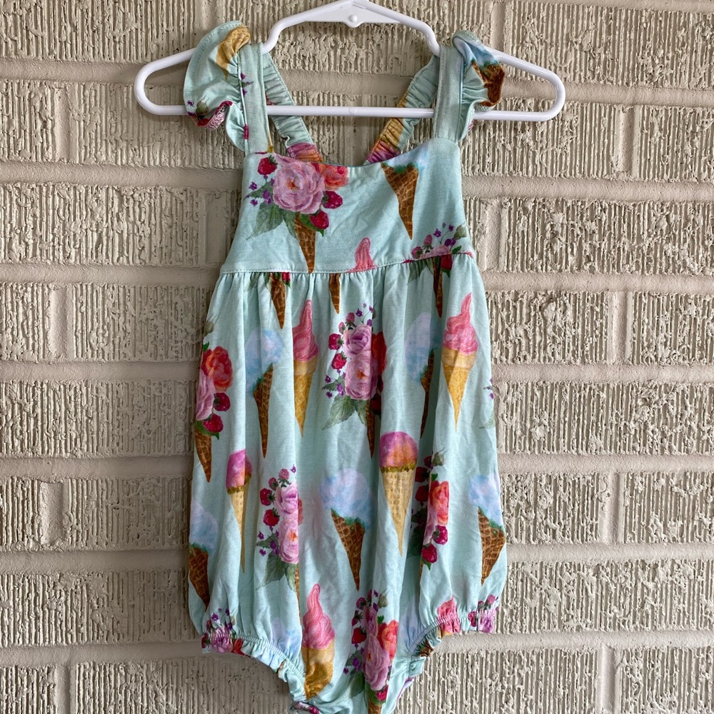 NWOT Posh Peanut ice cream bubble 2t